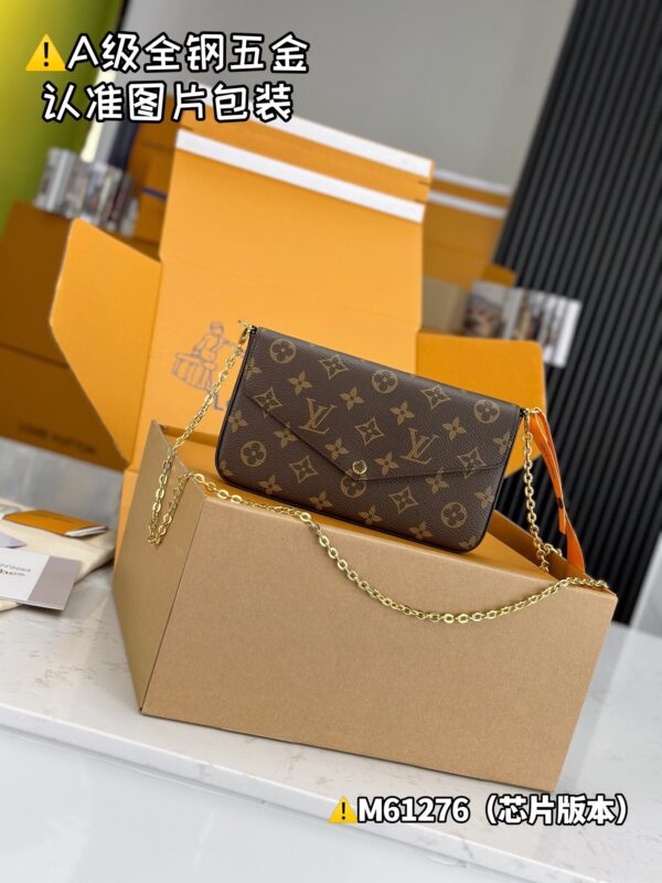 img_0050 POCHETTE FELlClE M81896 M61276 Size 21x12x3 cm