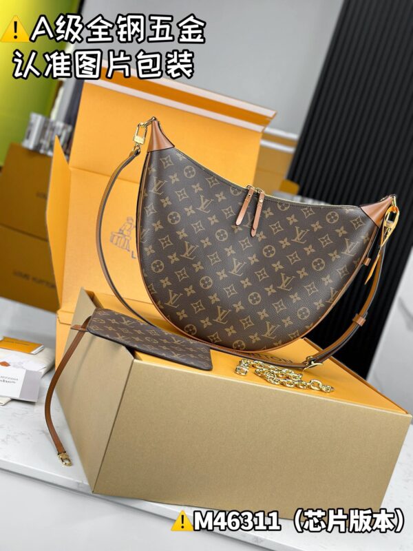 img_0144 M46311 MATEL Size 38x30x10 cm