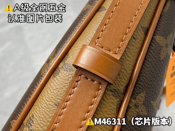 img_0152 M46311 MATEL Size 38x30x10 cm