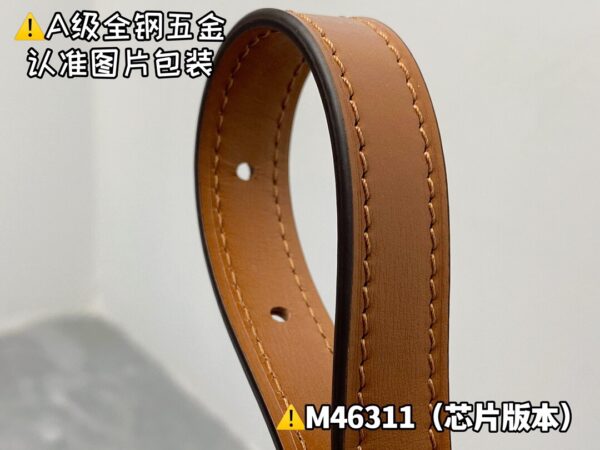 img_0153 M46311 MATEL Size 38x30x10 cm