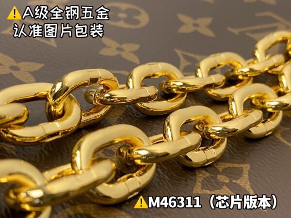 img_0155 M46311 MATEL Size 38x30x10 cm