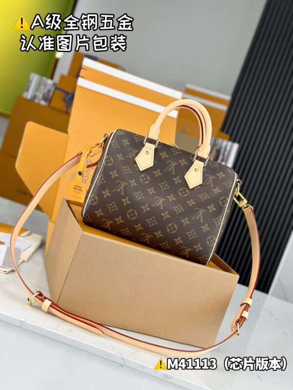img_0159 SPEEDY 25CM M41113 Size 25x19x15 cm
