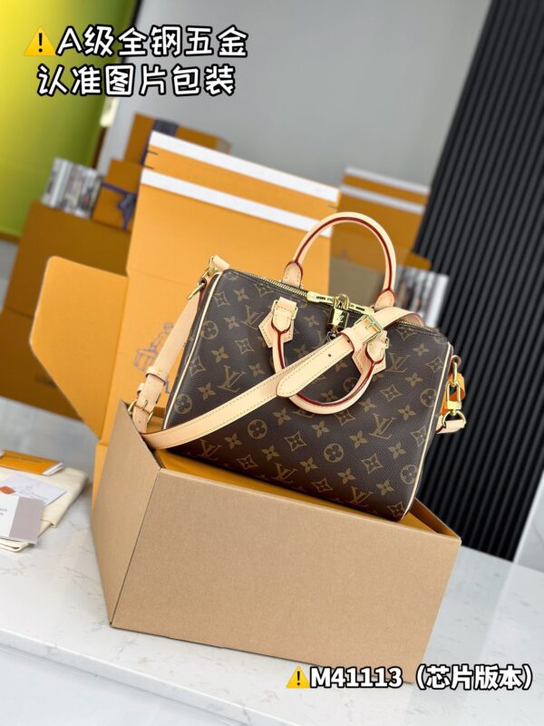 img_0163 SPEEDY 25CM M41113 Size 25x19x15 cm