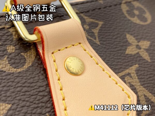 img_0187 SPEEDY 30 M41112 Size 30x21x17 cm