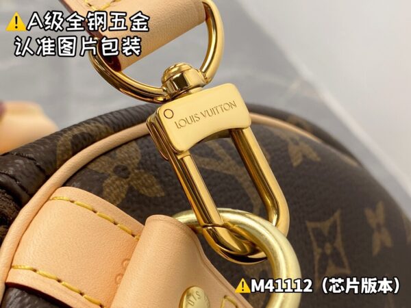 img_0191 SPEEDY 30 M41112 Size 30x21x17 cm