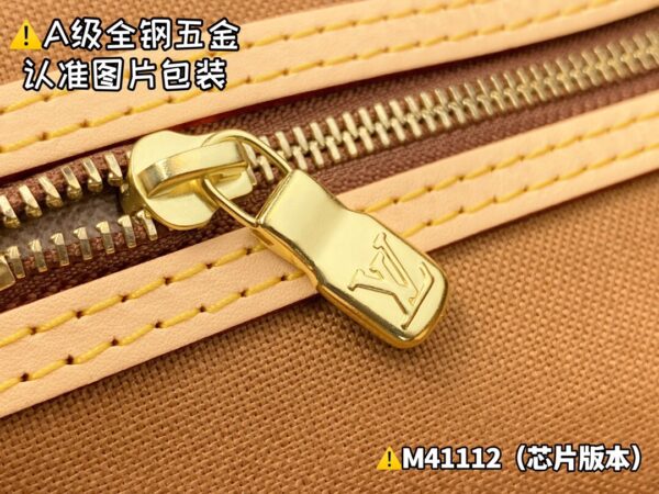 img_0193 SPEEDY 30 M41112 Size 30x21x17 cm