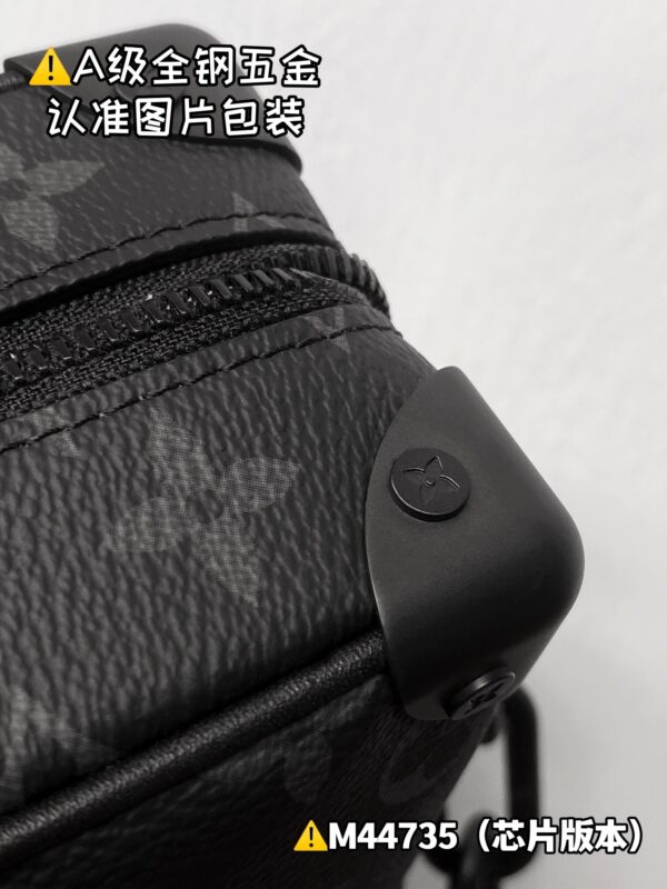 img_0368 MINI SOFT TRUNK Chain Bag M44735 Size 18.5x13x8 cm