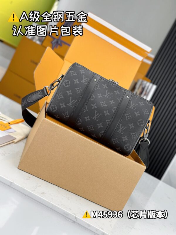 img_0448 CITY KEEPALL M45936 Size 27x17x13 cm