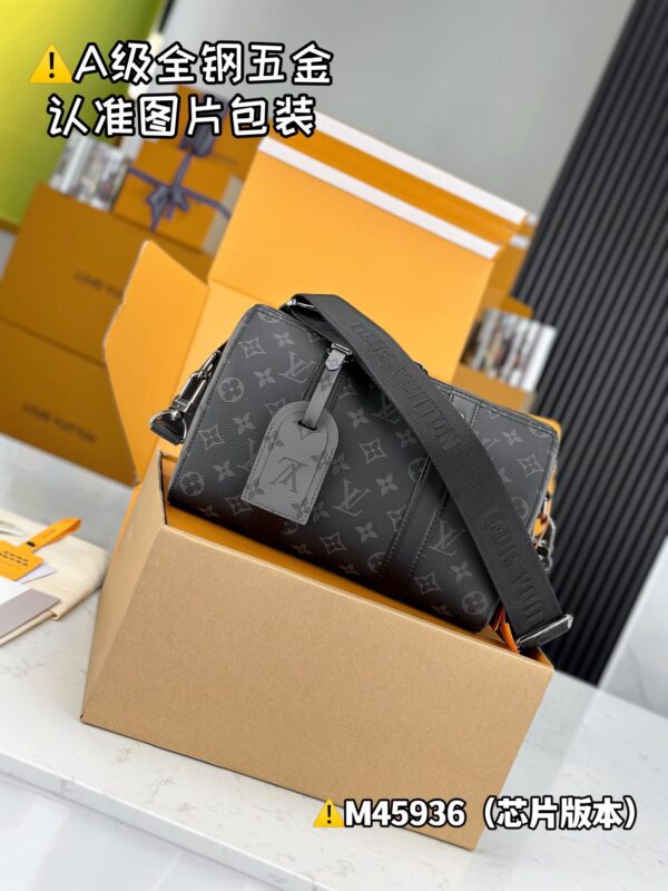 img_0451 CITY KEEPALL M45936 Size 27x17x13 cm