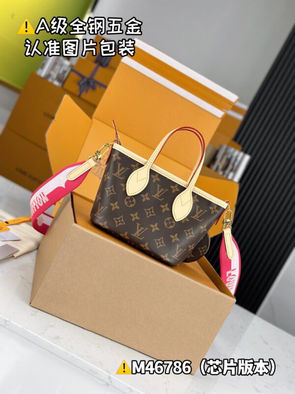 img_0484 NEVERFULL BB M46786 Size 24x14x9 cm