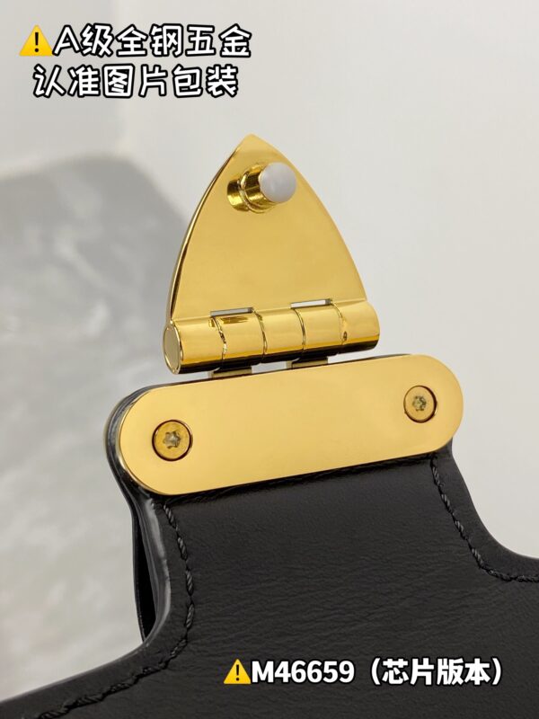 img_0550 LV TWINNY M46659 Size 29x19x9 cm