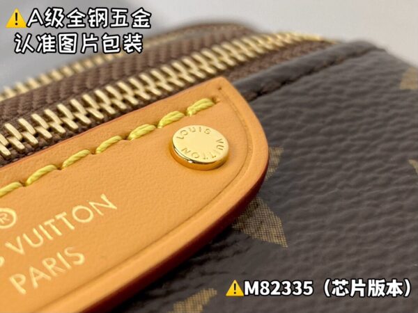 MINI BUMBAG M82335 Size 17x12x9.5 cm