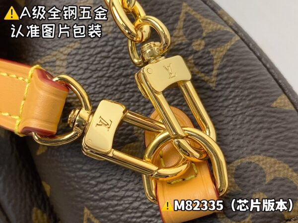 MINI BUMBAG M82335 Size 17x12x9.5 cm