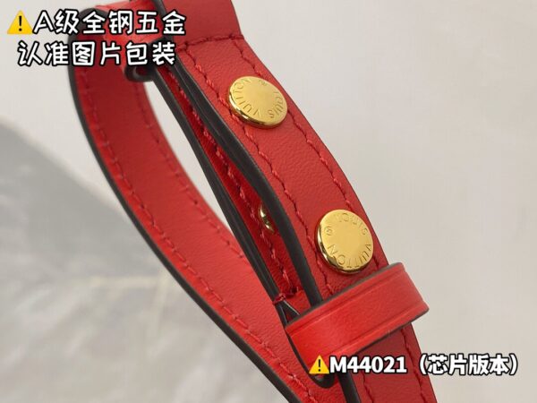 img_0640 NEONOE Medium M44021 Size 26x26x17.5 cm