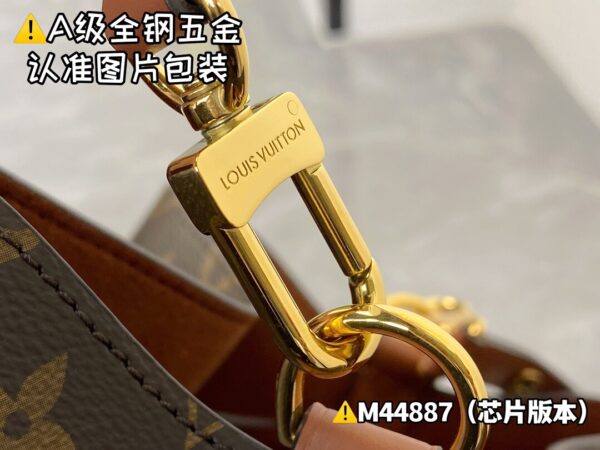 img_0656 NEONOE Medium M44887 Size 26x26x17.5 cm