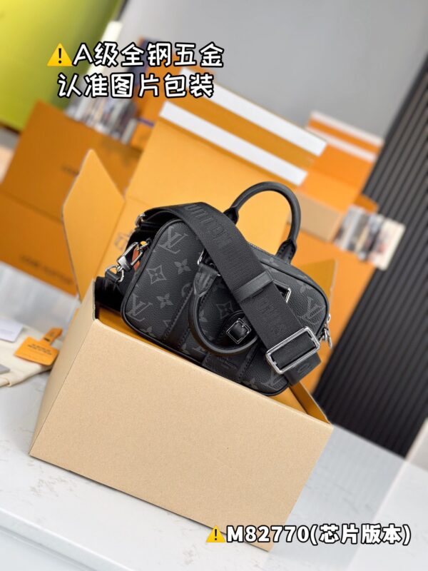 img_0884 NANO PORTE DOCUMENTS VOYAGE M82770 Size 20x13x5.5 cm