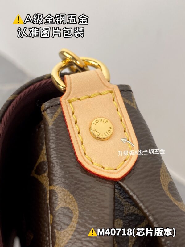 img_0972 FAVORITE M40718 Size 26x15x4 cm