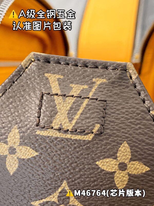 img_1119 DOPP KIT M46764 Size 28x15x16.5 cm