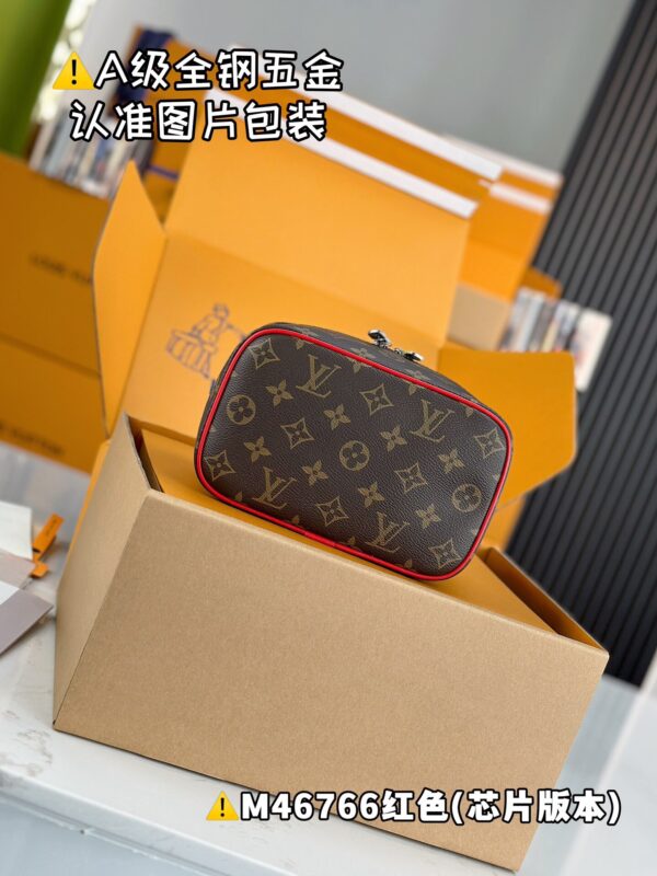 img_1146 NICE M46766 Size 20x13.5x12 cm