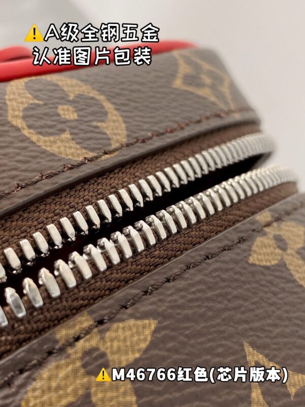 img_1158 NICE M46766 Size 20x13.5x12 cm