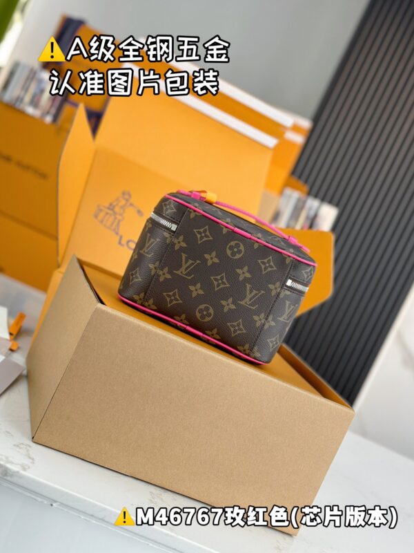 img_1162 NICE M46767 Size 20x13.5x12 cm