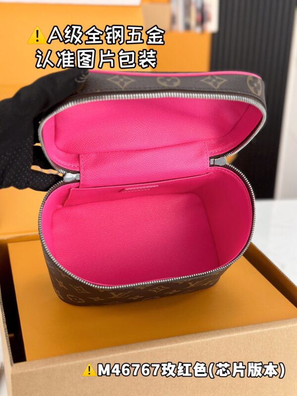 img_1169 NICE M46767 Size 20x13.5x12 cm