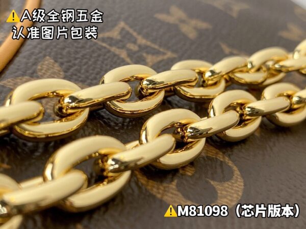 img_1227 LOOP M81098 Size 23x13x6 cm