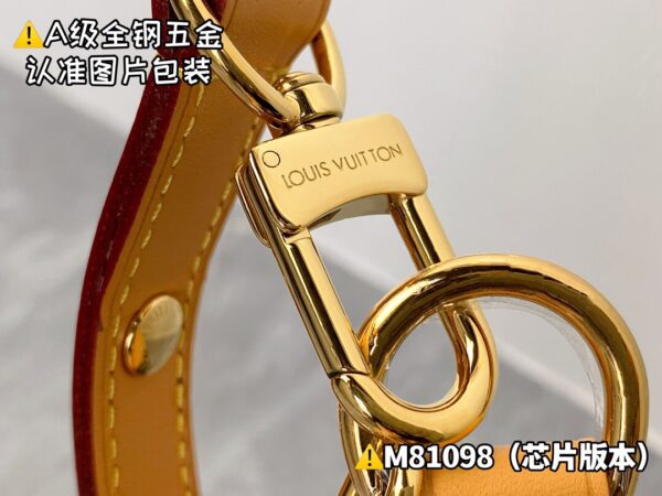 img_1228 LOOP M81098 Size 23x13x6 cm