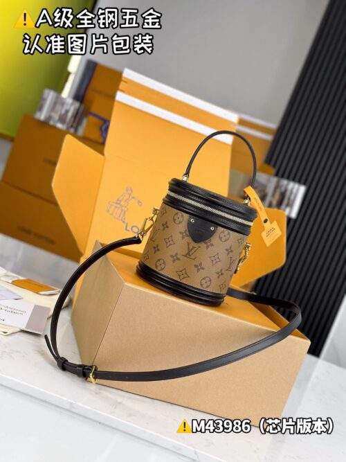 Cannes M43986 Size 15x17x15 cm
