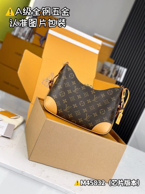 img_1380 BOULOGNE M45832 Size 29x16x9.5 cm