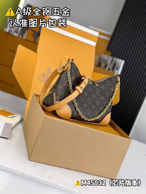img_1384 BOULOGNE M45832 Size 29x16x9.5 cm