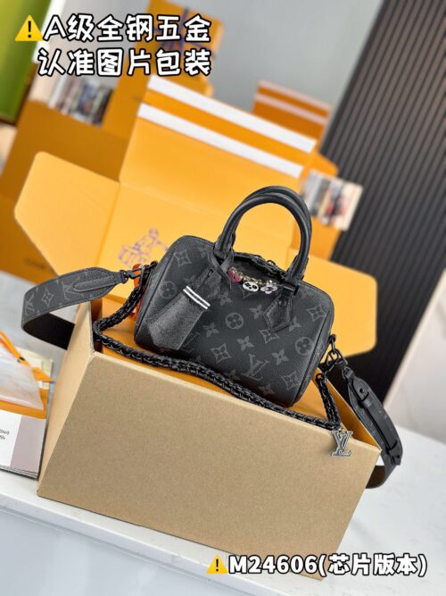 SPEEDY 18 LV&I MONOGRAM ECLIPSE M24606 Size 18.5 x 12.5 x 10.5 cm