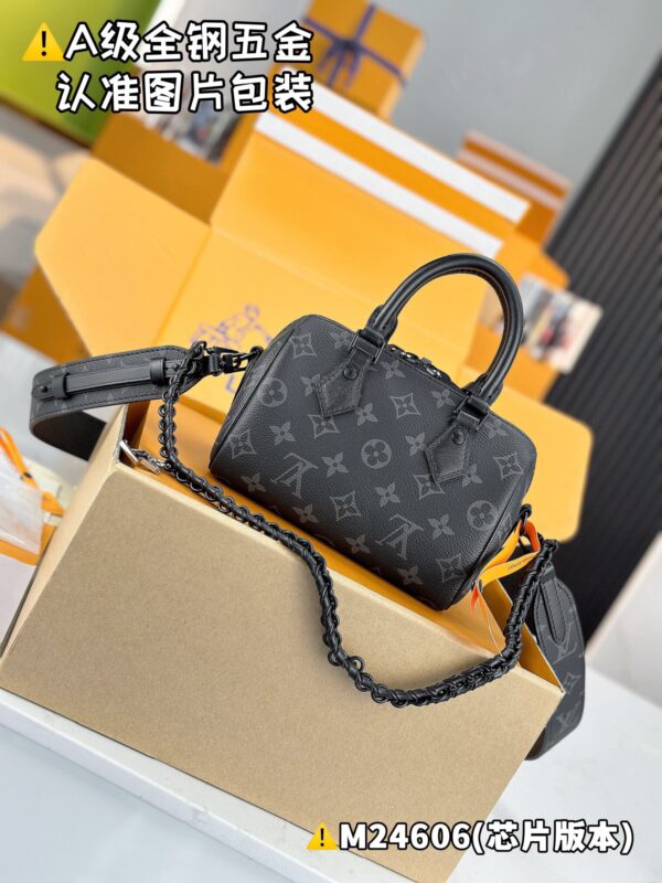img_1778 SPEEDY 18 LV&I MONOGRAM ECLIPSE M24606 Size 18.5 x 12.5 x 10.5 cm