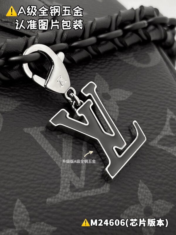 img_1790 SPEEDY 18 LV&I MONOGRAM ECLIPSE M24606 Size 18.5 x 12.5 x 10.5 cm