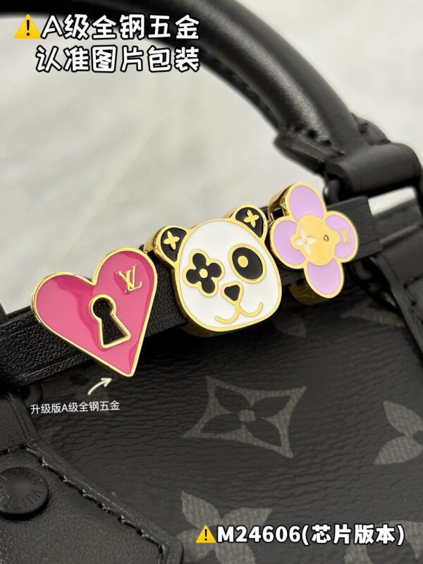 img_1793 SPEEDY 18 LV&I MONOGRAM ECLIPSE M24606 Size 18.5 x 12.5 x 10.5 cm