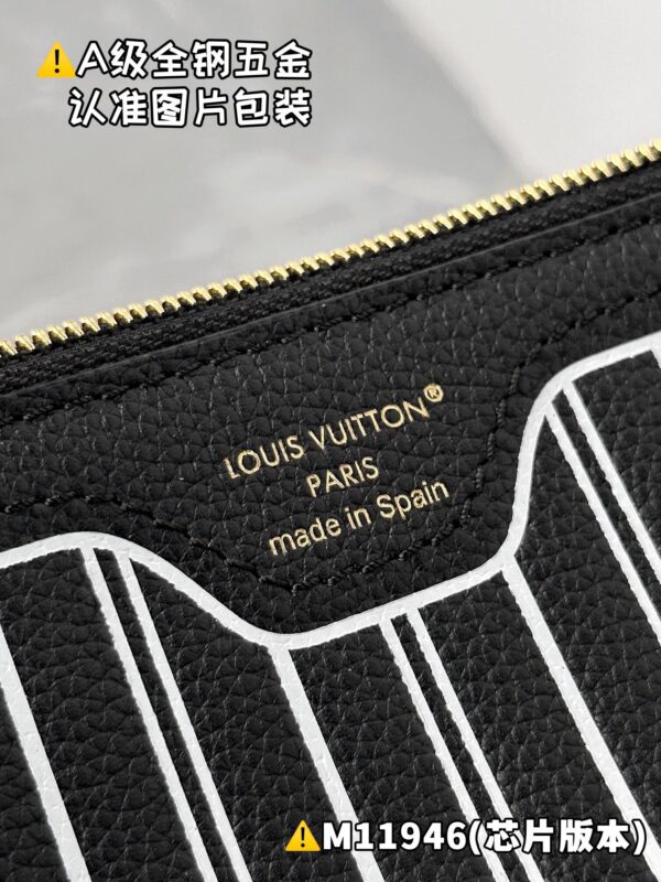 img_1902 NEVERFULL INSIDE OUT Medium M11946 Size 28 x 14 x 31 cm