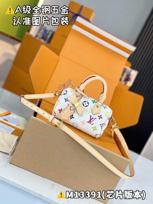 LV x TM NANO SPEEDY M13391 Size 10 x 7.5 x 16 cm
