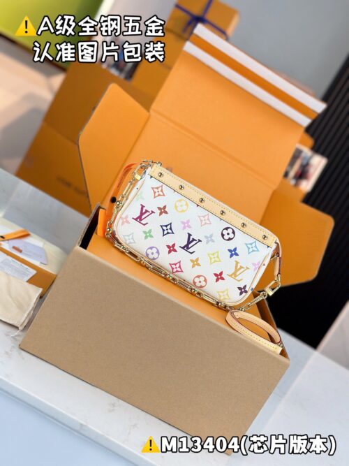 LV x TM POCHETTE ACCESSOIRES M13404 Size 13 x 4 x 22 cm
