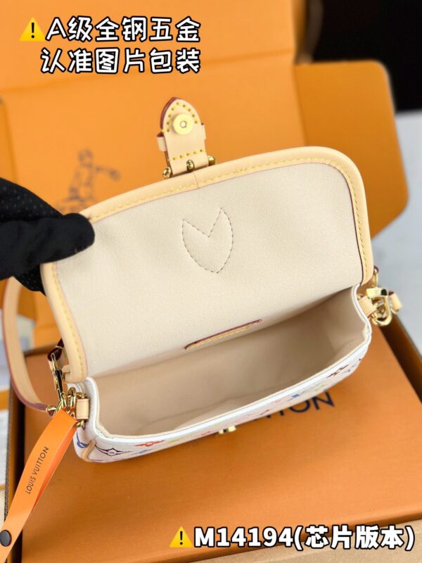 img_2456 LV x TM NANO DIANE M14194 Size 10.5 x 6 x 19 cm