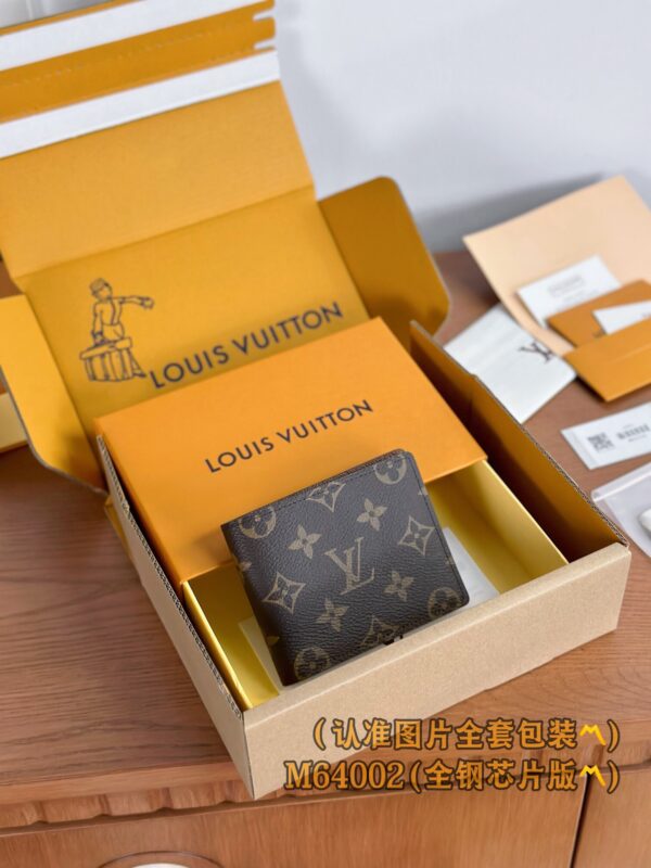 God Factory LV Wallet M64002 Monogram Size 11.0 x 8.5 x 1.0 cm