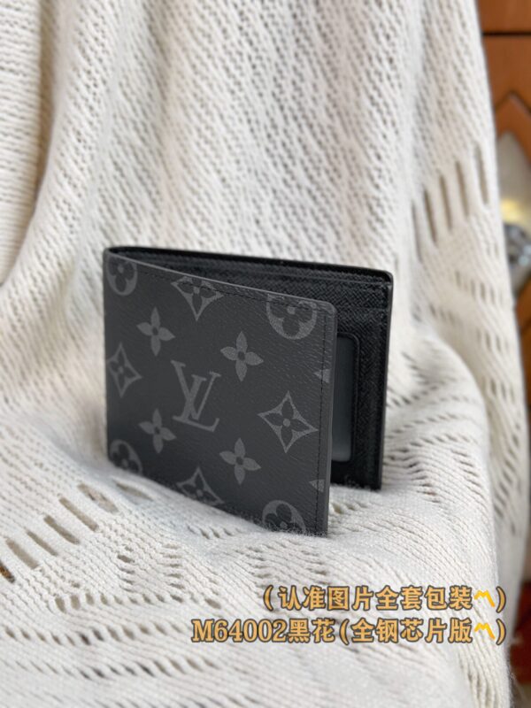 God Factory LV Wallet M64002 Black Size 11.0 x 8.5 x 1.0 cm