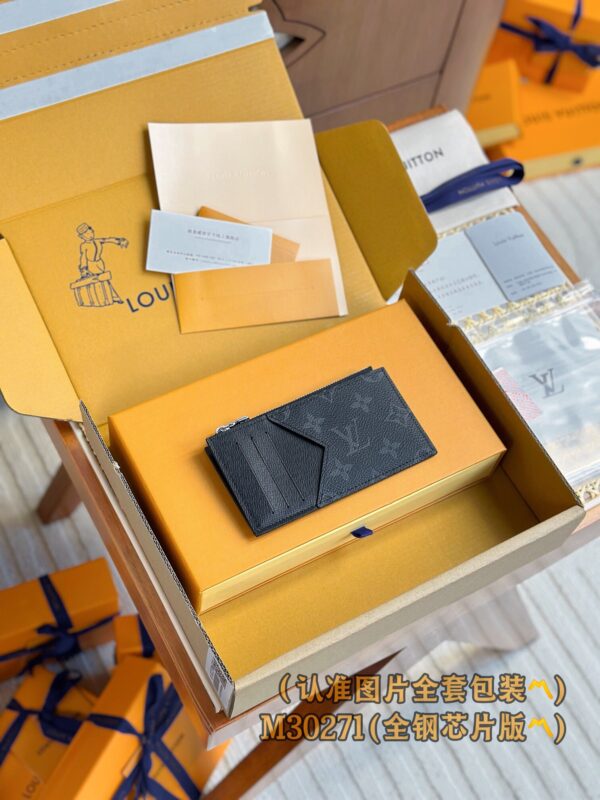 God Factory LV Wallet M30271 Size 8.0x14.5x1.0 cm