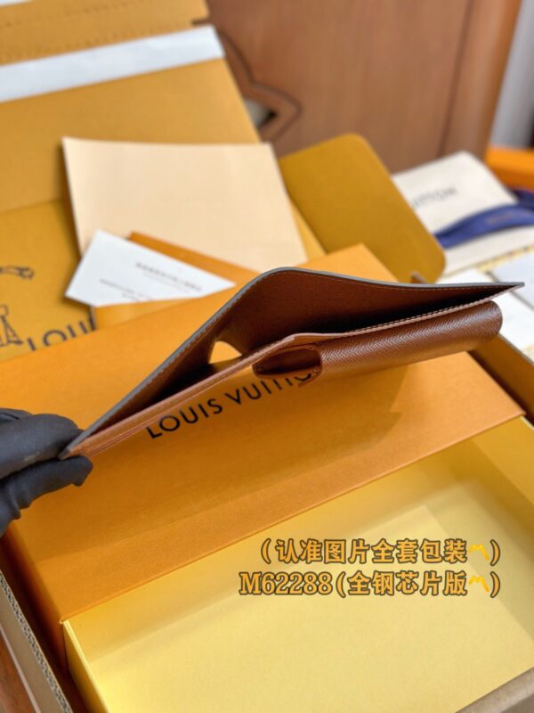 img_5210 God Factory LV Wallet M62288 Size 11 x 9 x 2 cm