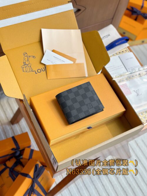 God Factory LV Wallet N63336 Size 11 x 9 x 2 cm