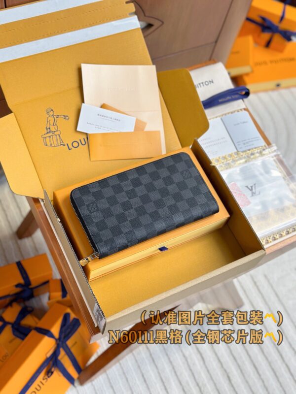 God Factory LV Wallet N60111 Size 21 x 12 x 2 cm