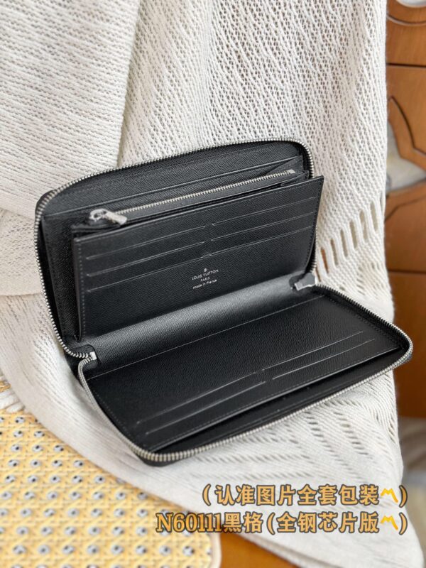 God Factory LV Wallet N60111 Size 21 x 12 x 2 cm