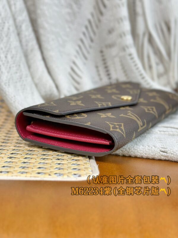 God Factory LV Wallet M62234 Size 19 x 10.5 x 2.5 cm