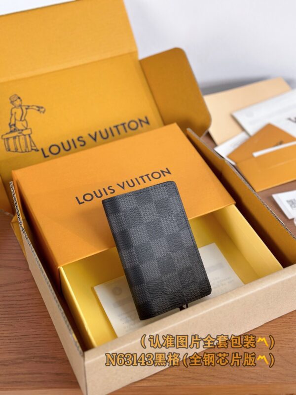 God Factory LV Wallet N63143 Size 7.5 x 11 x 1 cm