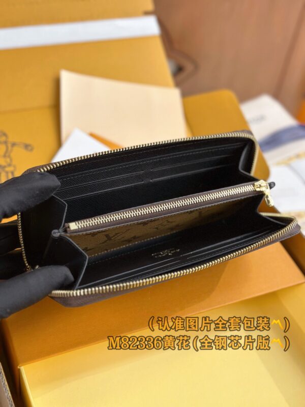 God Factory LV Wallet M82336 Size 19.5 x 9 x 1.5 cm