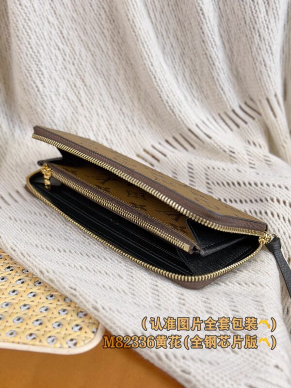 God Factory LV Wallet M82336 Size 19.5 x 9 x 1.5 cm
